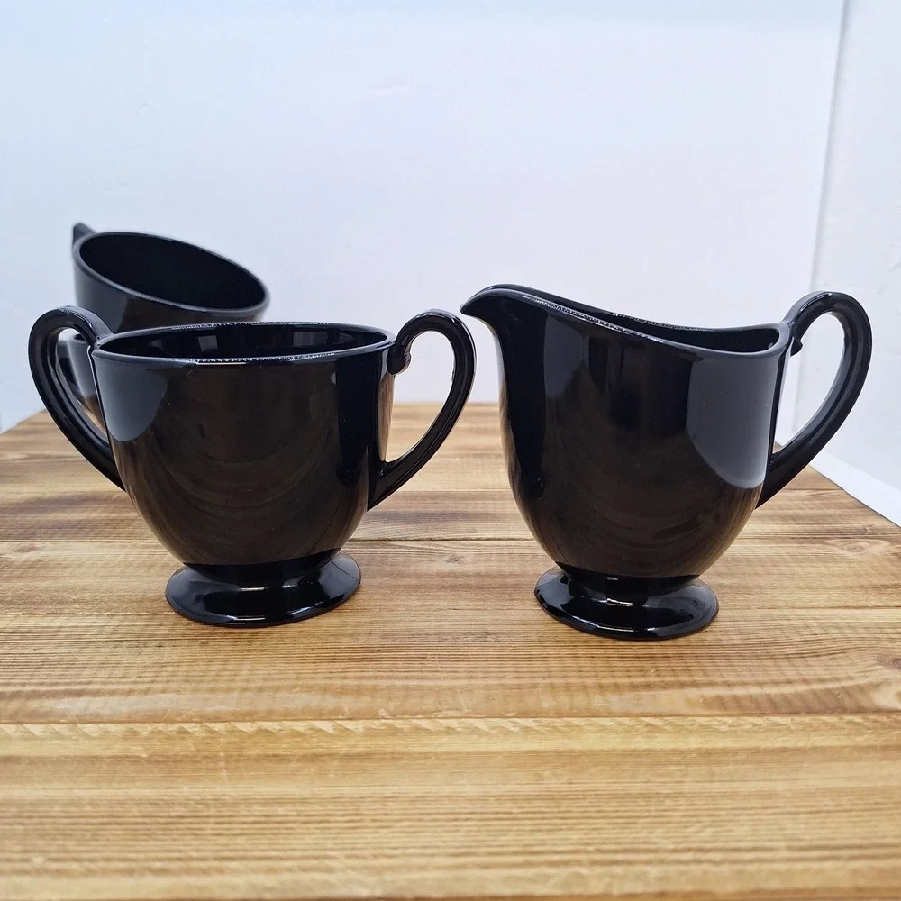 Vintage Black Amethyst Open Sugar And Creamer Set W/‎ 2 Cups 4pc Lot